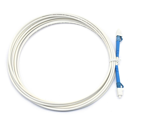 Faible perte d'insertion LC câble à fibre double simple couleur blanche connecteur bleuté