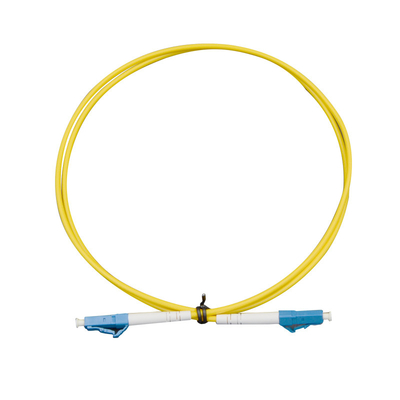 Type de polissage du patchcord en fibre optique bleue/beige ≤ 0,3 dB Perte d'insertion Diamètre de la fibre 9/125um