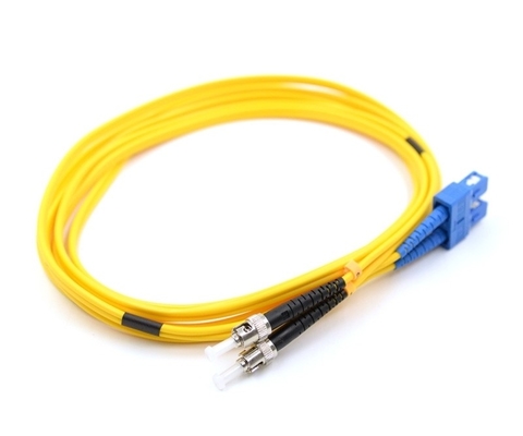 3.0mm Cordon à fibre optique avec câble OFNP UPC/APC Polissage de longueur personnalisée