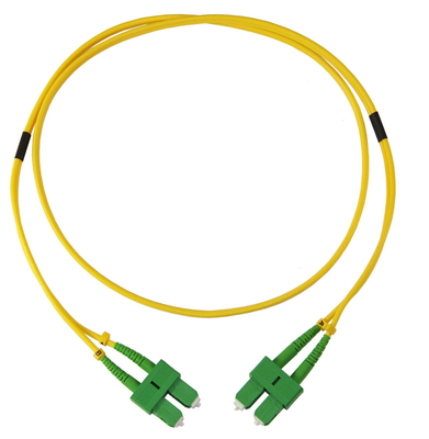 Cable de patch en fibre optique de qualité télécom avec jacket PVC/LSZH de 3,0 mm de diamètre et faible perte d'insertion