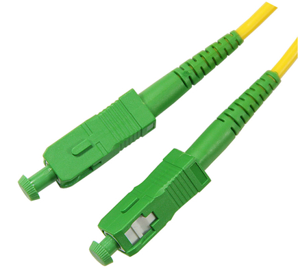 Cable de patch en fibre optique de qualité télécom avec jacket PVC/LSZH de 3,0 mm de diamètre et faible perte d'insertion