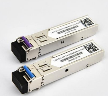 1Émetteur-récepteur bidirectionnel SFP multimode de 25 Gbps avec une portée de 20 km Tx1310nm/Rx1490nm