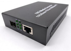 Convertisseur multimédia non géré 10G avec port SFP+ et RJ45