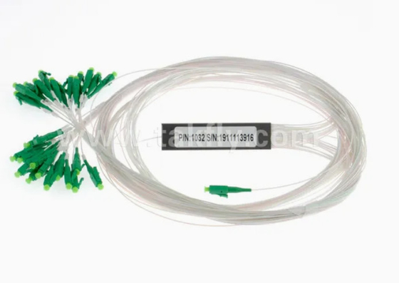G657A1 Pré-connecteur de type fibre LC 1X8 900um Mini tube en acier Splitter PLC à fibre optique PDL≤0,4dB