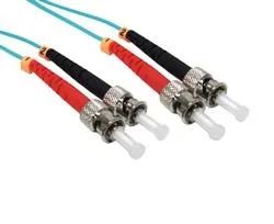 Cordon de raccordement fibre duplex ST-ST 50/125 OM3 avec 2dB de perte d'insertion
