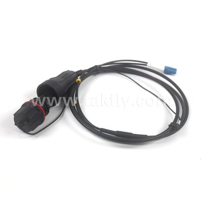 Cordon de raccordement fibre optique étanche et robuste pour connectivité en environnement hostile