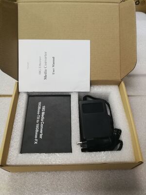 Convertisseur multimédia 10g SFP+ et RJ45 Port fibre optique pour FTTH Data Center Telecom