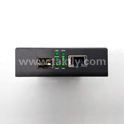 Convertisseur multimédia 10g SFP+ et RJ45 Port fibre optique pour FTTH Data Center Telecom