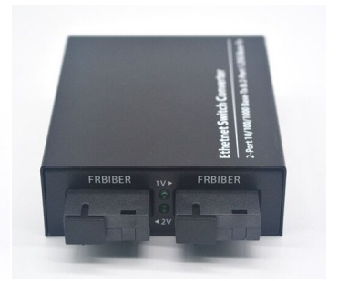Convertisseur de média géré SC Single-Fiber 10/100/1000M avec 2 ports RJ45 Base-T vers 100 Base-X