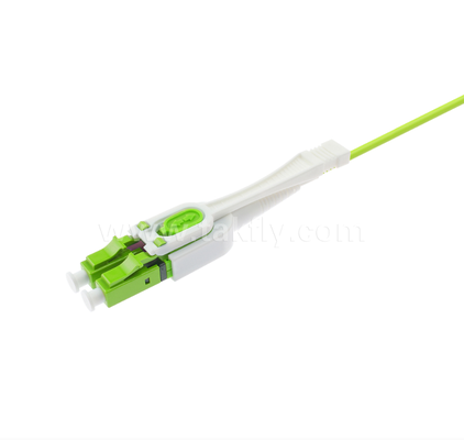 MPO/MTP à LC Uniboot Breakout Patch Cord   OM5 Multimode, 1×24, Connecteurs LC Uniboot économes en espace, pour les centres de données à haute densité et les applications 40G/100G/400G
