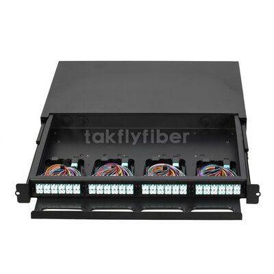 Panneau de patch à rack à haute densité Takfly avec gestion de cassettes MTP/MPO à 12 fibres pour les centres de données