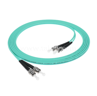 Le câble de patch en fibre optique FC-FC Simplex & Duplex est utilisé pour l'interconnexion de réseaux optiques.