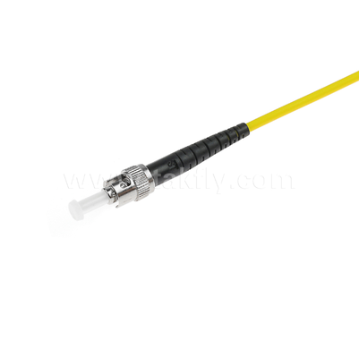 Le câble de patch en fibre optique FC-FC Simplex & Duplex est utilisé pour l'interconnexion de réseaux optiques.