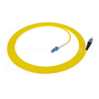 Le câble hybride à fibres LC-FC est un câble simple/doublex, en mode unique et multimode, destiné à une interconnexion de réseau flexible.