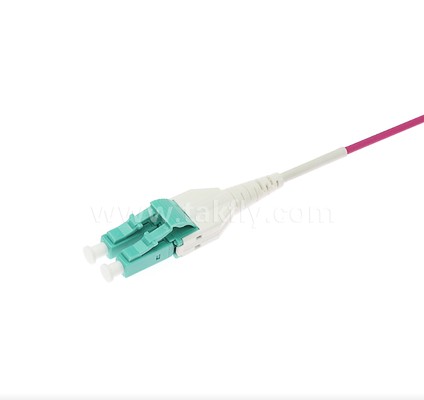 Cordon de brassage fibre optique LC Uniboot – Un tube à deux conducteurs, polarité fixe, structure compacte, réduit de moitié le volume du câble pour le câblage haute densité