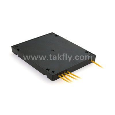 MPO/MTP Fanout Cable PLC Splitter 1x4 Fibre optique à mode unique pour le centre de données FTTX