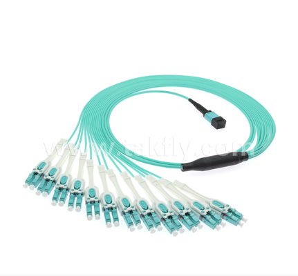 MPO/MTP à LC Uniboot Breakout Patch Cord OM3 Multimode, haute densité, polarité réversible pour les centres de données 40G/100G