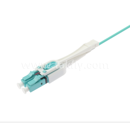 MPO/MTP à LC Uniboot Breakout Patch Cord OM3 Multimode, haute densité, polarité réversible pour les centres de données 40G/100G