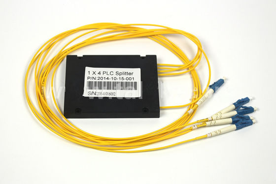 LSZH de l'ABS 1 x 4 de LC UPC de SM de fibre de PLC câble optique de fibre du diviseur G657A1 2.0mm