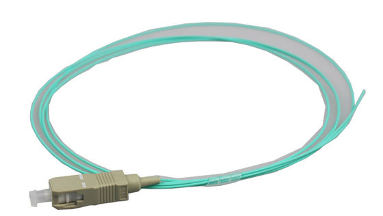 Tresse optique à plusieurs modes de fonctionnement de fibre de veste de l'Aqua LSZH de Sc UPC OM3 0.9mm dans FTTx
