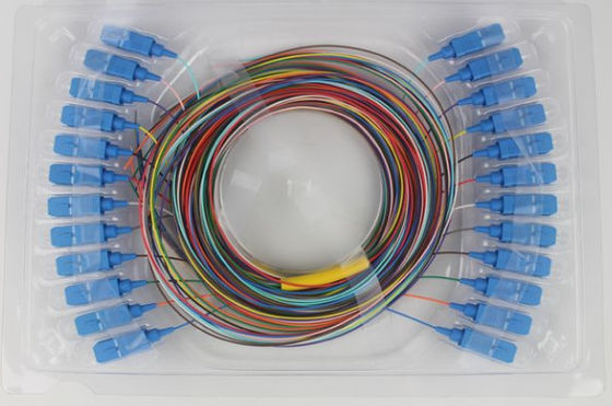 12 PVC unimodal de Sc optique UPC 9/125μM LSZH de tresse de fibre de couleur