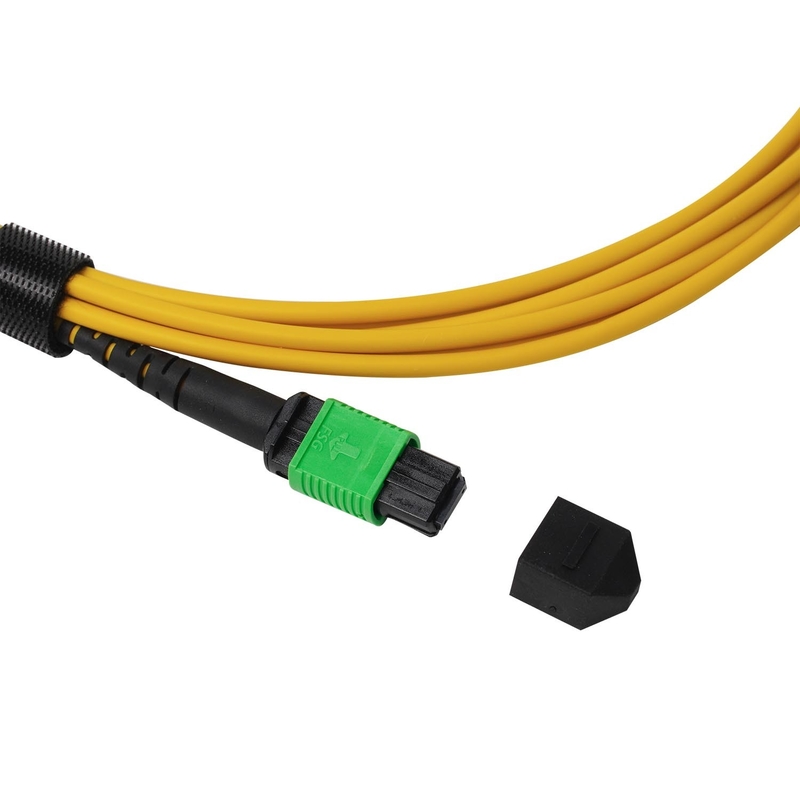 Cable à fibre optique vert MPO MTP à mode unique pour réseaux denses - large plage de température