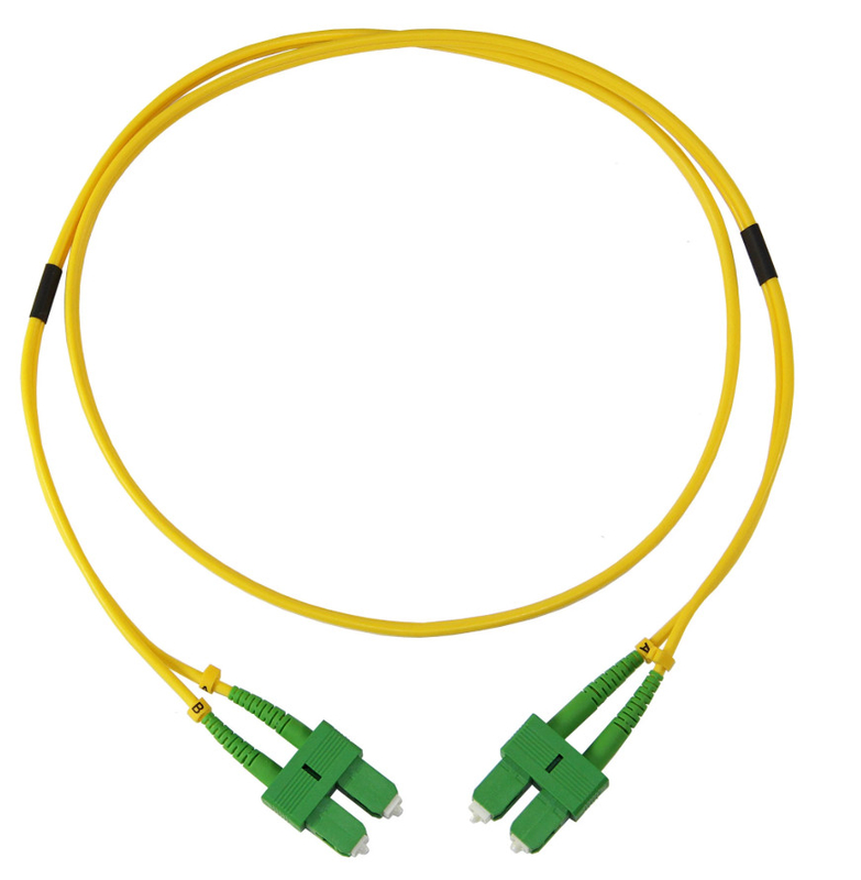 Cable de patch en fibre optique de qualité télécom avec jacket PVC/LSZH de 3,0 mm de diamètre et faible perte d'insertion