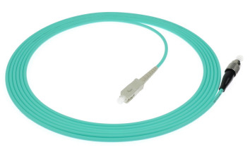 3.0mm SC-FC simple/duplex fibre optique câble de patch pour une connectivité transparente dans des environnements difficiles