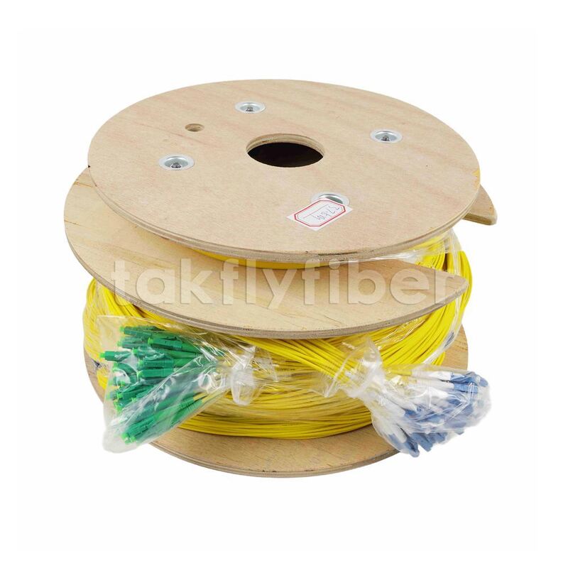 Cable de rupture en fibre optique à haute densité de 48 noyaux avec assemblages de câbles multifibres en gaine LSZH