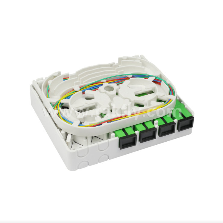 Boîte de terminaison de fibre TKS-1806-04C-4 ports - Montage en surface, compatible SC/LC, conception modulaire pour sous-systèmes de zone de travail.
